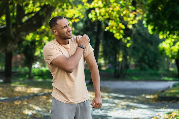 A man injured his shoulder during a fitness class an africanamerican man injured himself while