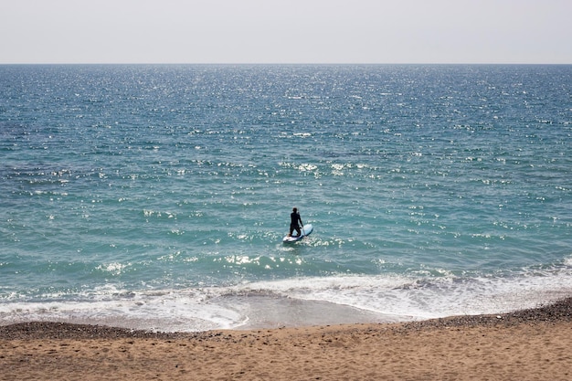 Man op paddleboard