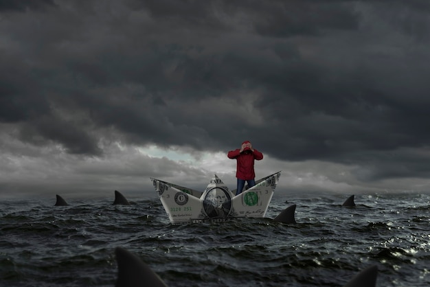 Foto uomo in mare circondato da squali