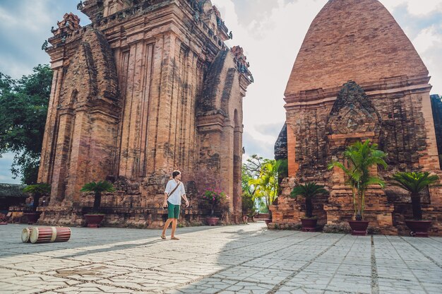 Turista dell'uomo in vietnam