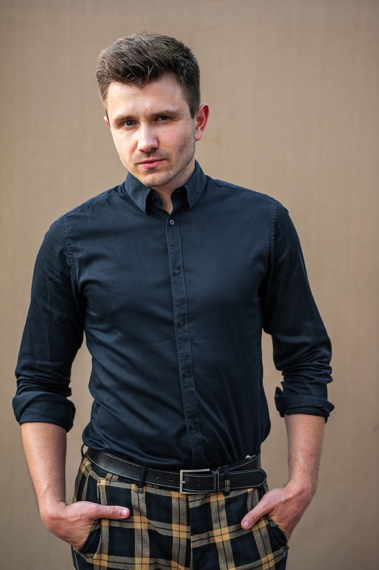 Photo man wearing black shirt portrait
