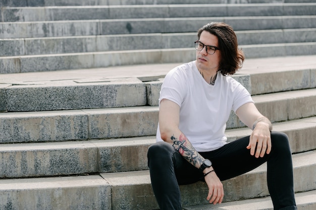 Man wearing white blank tshirt