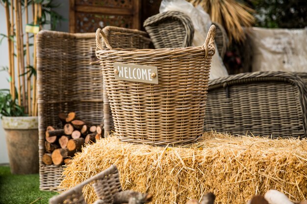 Mand welkom op boerderij