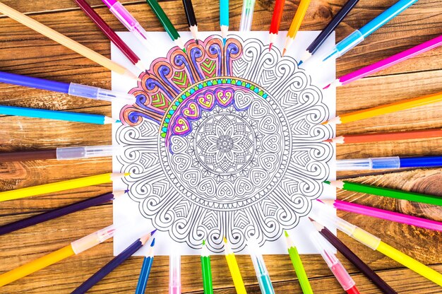 Foto mandala da colorare antistress