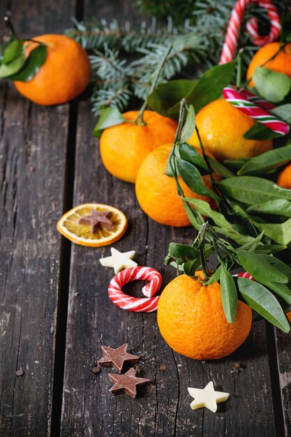 Mandarijnen in Kerstmisdecor