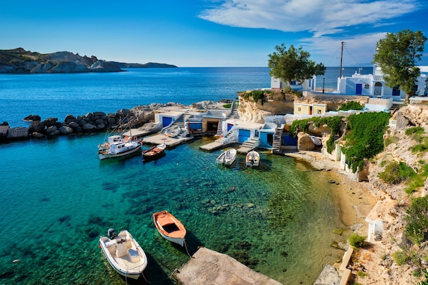 Foto villaggio di mandrakia nell'isola di milos, in grecia