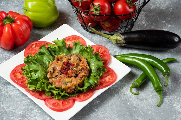 Foto mangalsalade met groentecomposiet