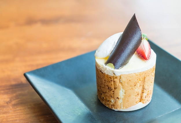 Photo mango and passion fruits mousse cake