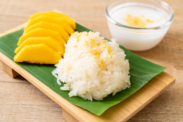 Photo mango with sticky rice