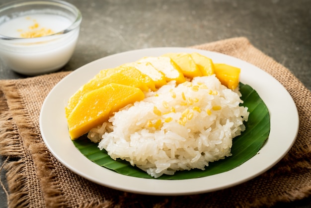 Photo mango with sticky rice