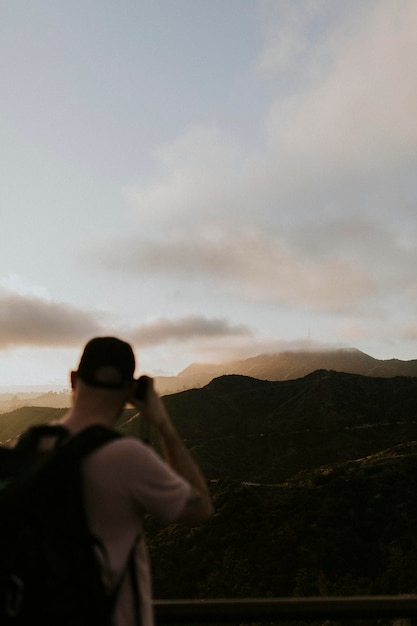 Mannelijke reisfotograaf in californië