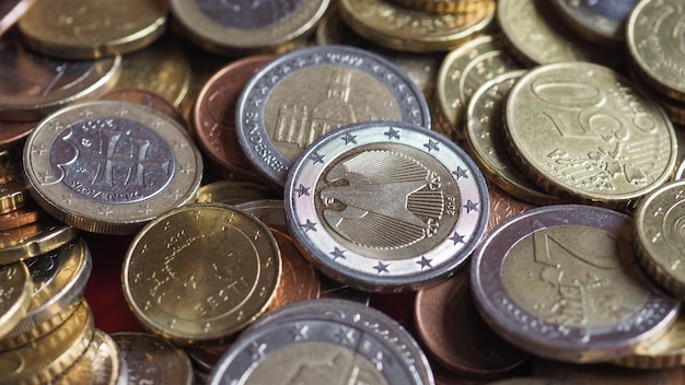 много монет евро полезно в качестве фона