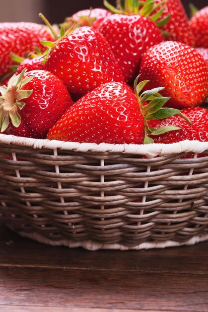 Photo many red ripe strawberries food background