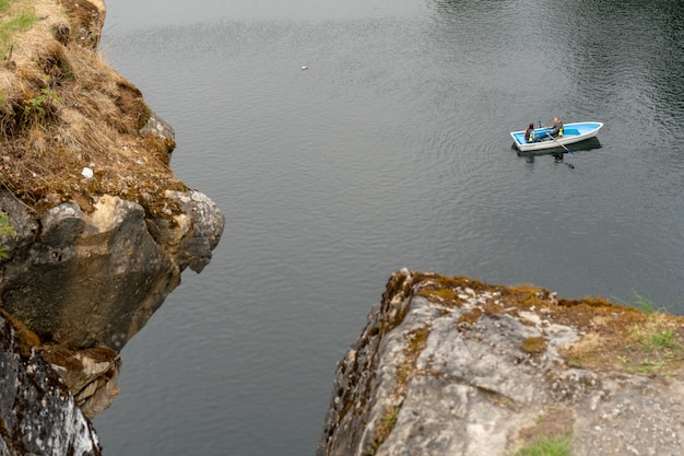 Foto marble canyon, overspoeld met water.