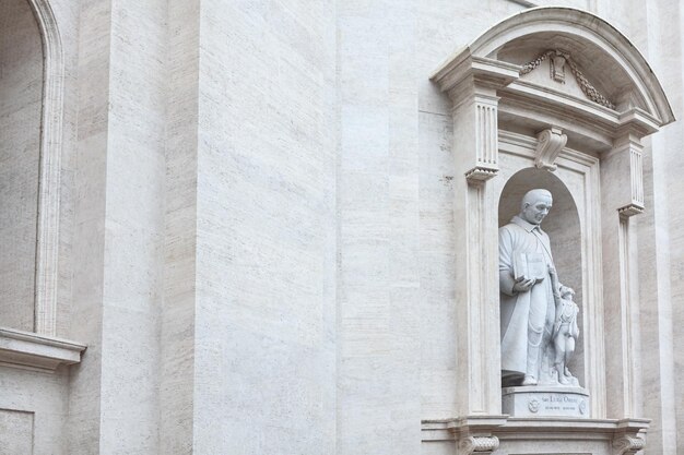 Premium Photo Marble wall with statue sculpture of st peters basilica Premium Photo Marble wall with statue sculpture of st peters basilica