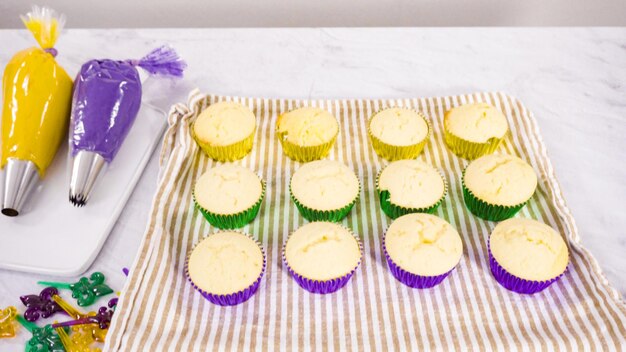 Foto mardi gras-cupcakes