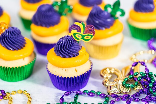 Photo mardi gras cupcakes