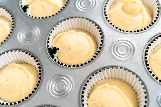 Mardi Gras cupcakes