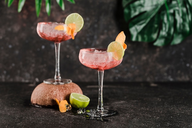 Margarita-cocktail met ijsblokjes