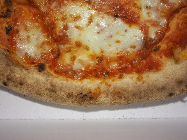 Foto cibo da forno pizza margherita