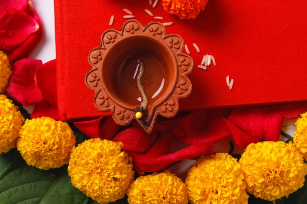 Marigold Flower rangoli-ontwerp voor Diwali-festival, Indiase festivalbloemdecoratie