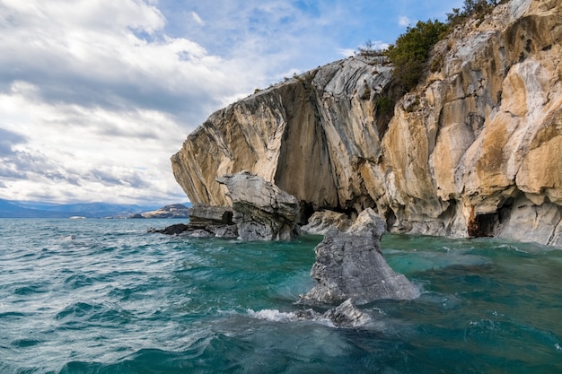 Marmeren grotten (Capillas del Marmol), meer van General Carrera, landschap van Lago Buenos Aires, Patagonië, Chili