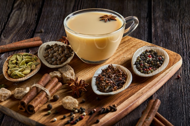 Photo masala tea with spices