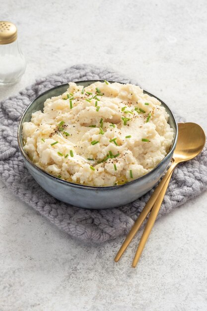 Mashed cauliflower with butter