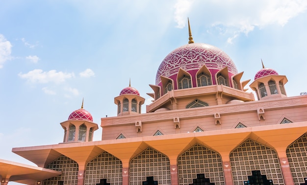 Masjid Putra in Putrajaya, Maleisië