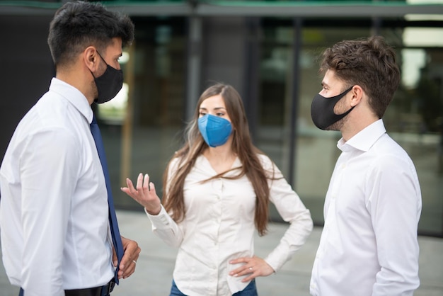 Masked business people during coronavirus pandemic