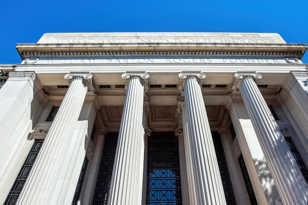 Massachusetts Institute of Technology entrance