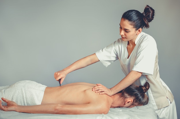 Massage gua, sha-therapie