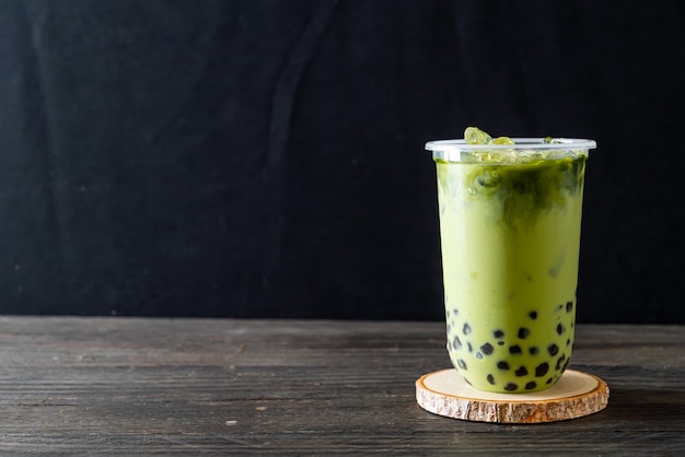 matcha green tea latte with bubble