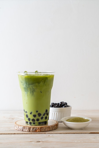 matcha green tea latte with bubble