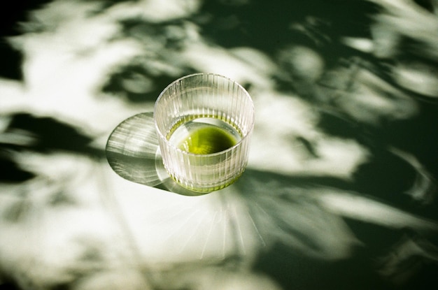 Photo matcha tea glass