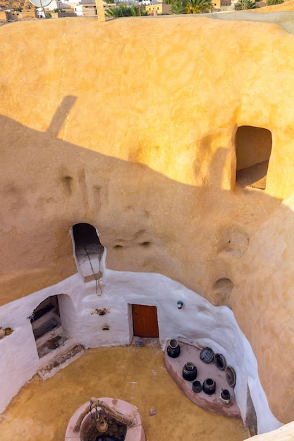 Foto matmata een berberse stad met unieke ondergrondse woningen in tunesië