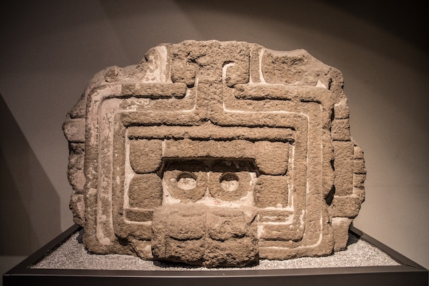 Mayan sculpture