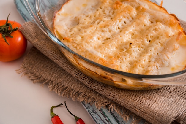 Meat cannelloni sauce bechamel