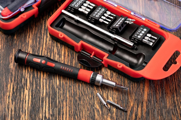 Mechanical bit tool set