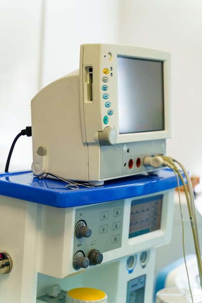 Mechanical ventilation equipment pneumonia diagnosing\
ventilation of the lungs with oxygen
