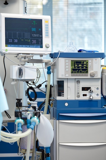 Photo mechanical ventilation equipment pneumonia diagnosting ventilation of the lungs with oxygen covid19 and coronavirus identification pandemic