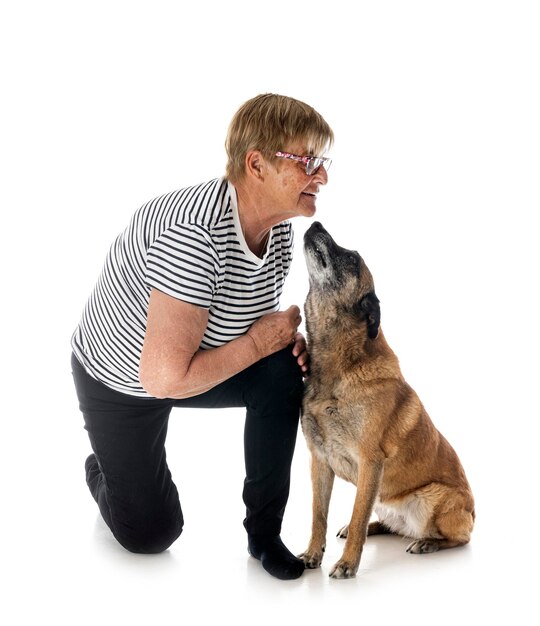 Mechelaar en vrouw in studio