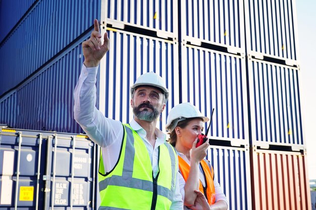 Medewerker havencontainerdepot