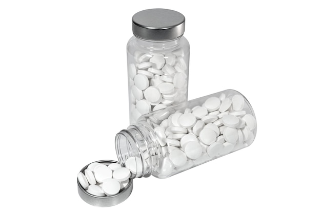 Foto pillole mediche in contenitori trasparenti su sfondo bianco