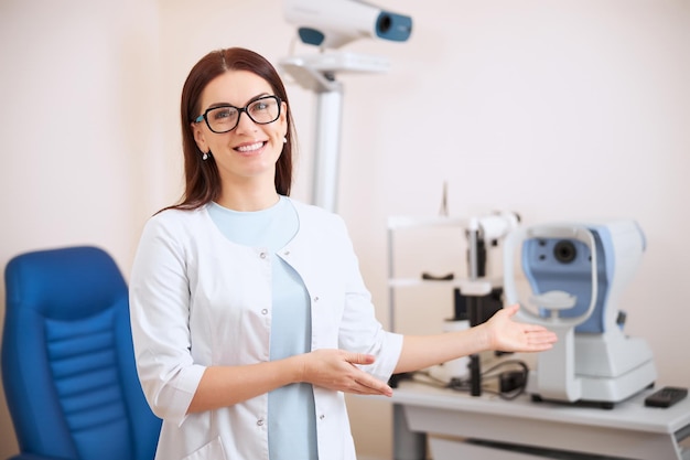 Medical professional is demonstrating her modern equipment