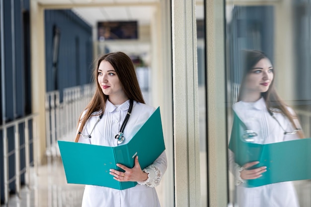 A medical student of the university came to the hospital to undergo practice