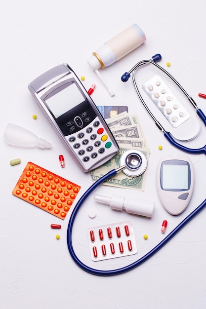 Medicaments money cards and pin pad for the purchase of drugs