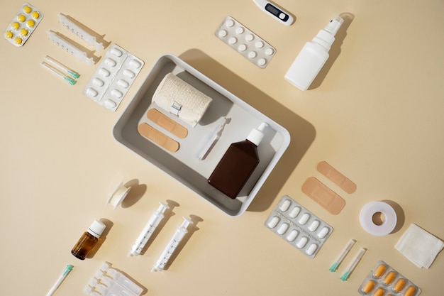 Foto vista dall'alto della composizione delle forniture di medicinali