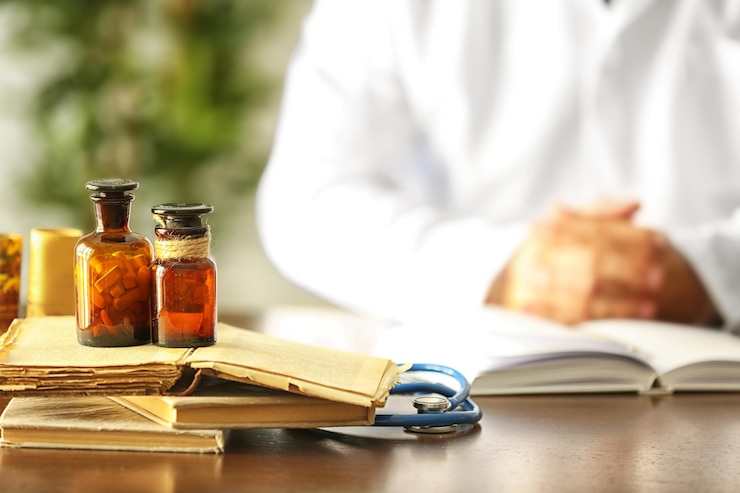 مقایسه‌ی طب سنتی و طب نوین در درمان بیماری‌های گوارشی