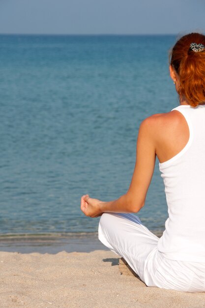 Meditatie op het strand